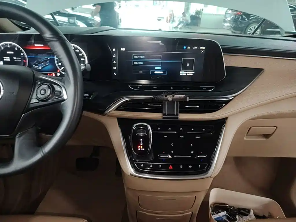 Buick GL8 — миниатюра 13