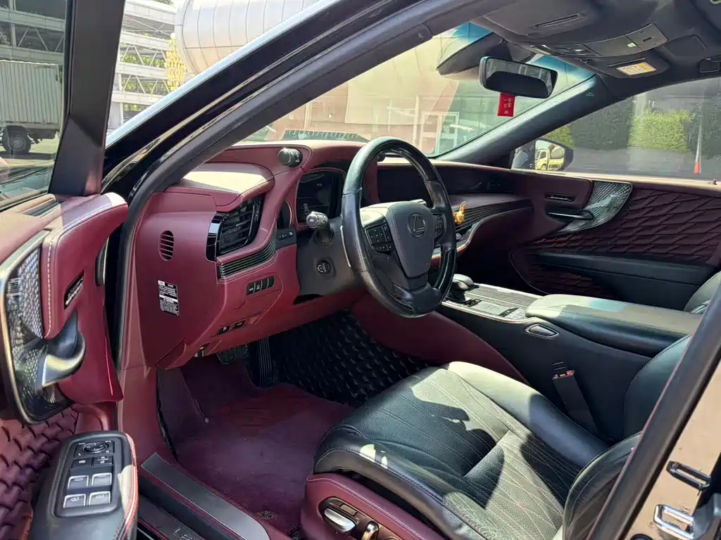Lexus LS 2018 500h Executive V