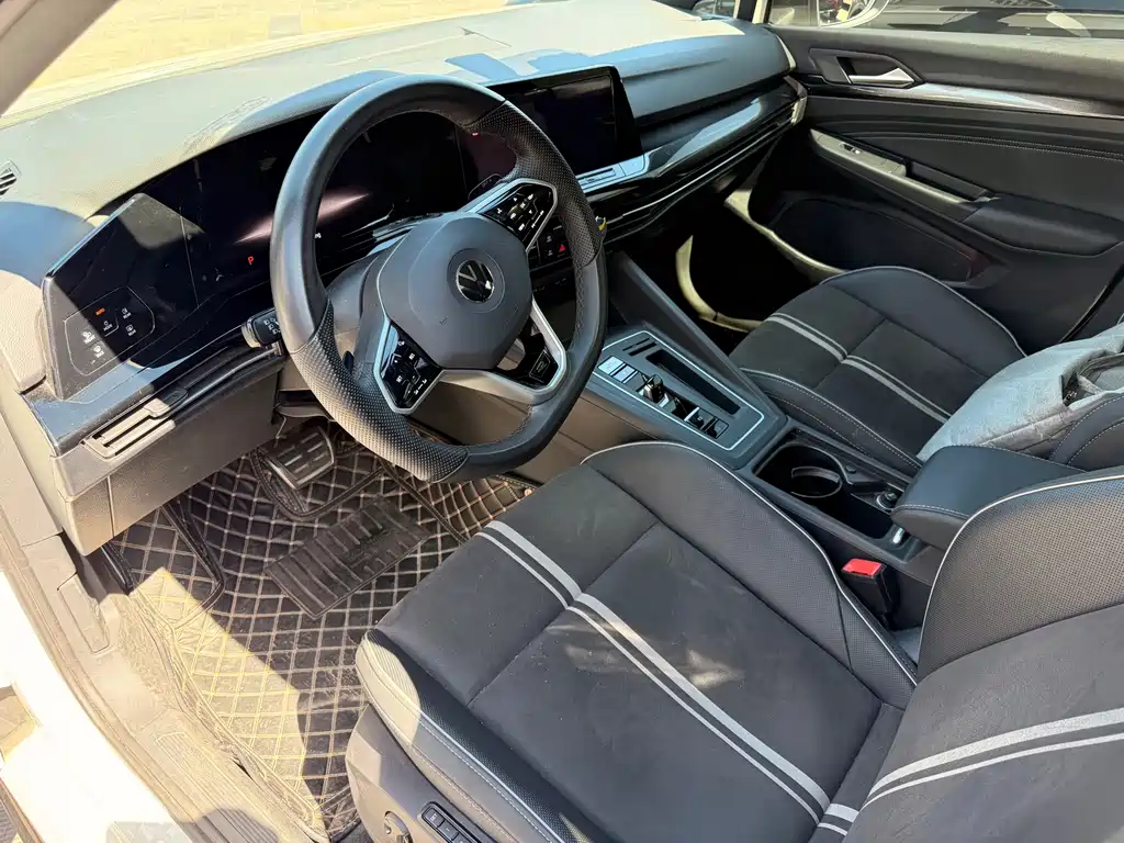 Volkswagen Golf — миниатюра 24