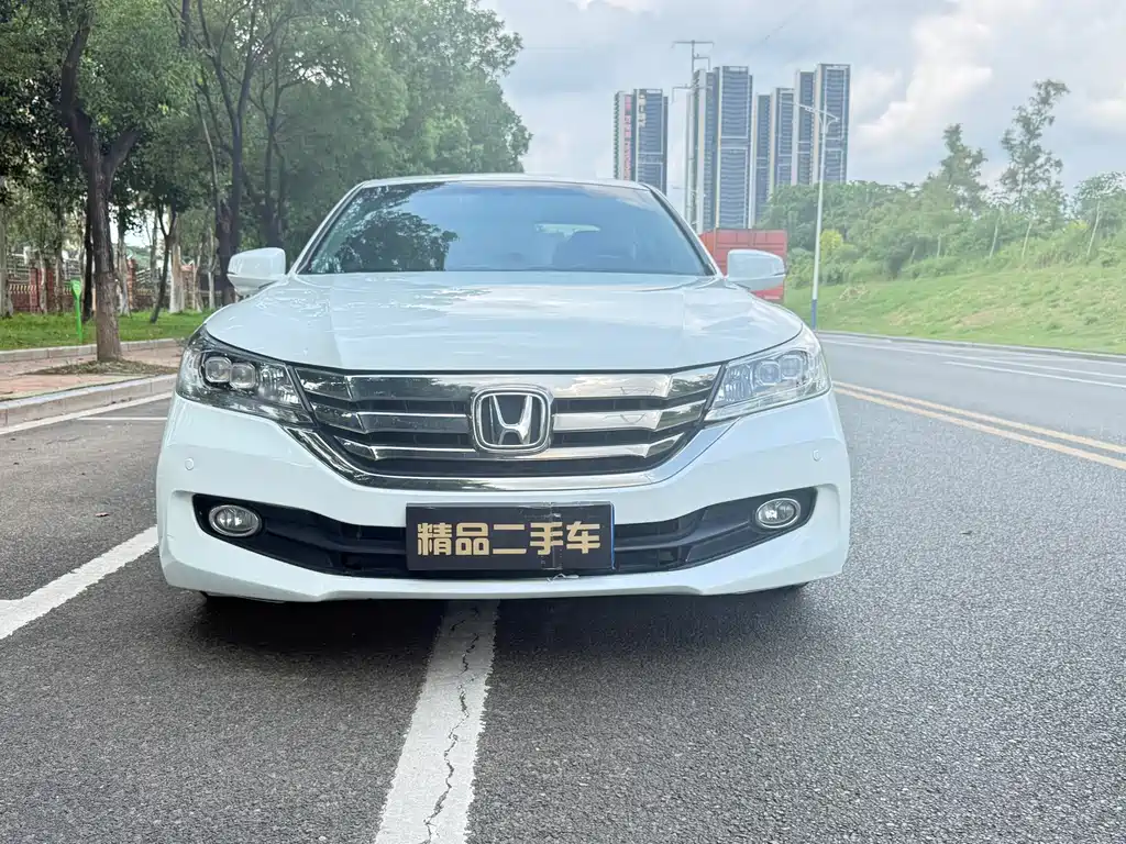 Honda Accord — миниатюра 2