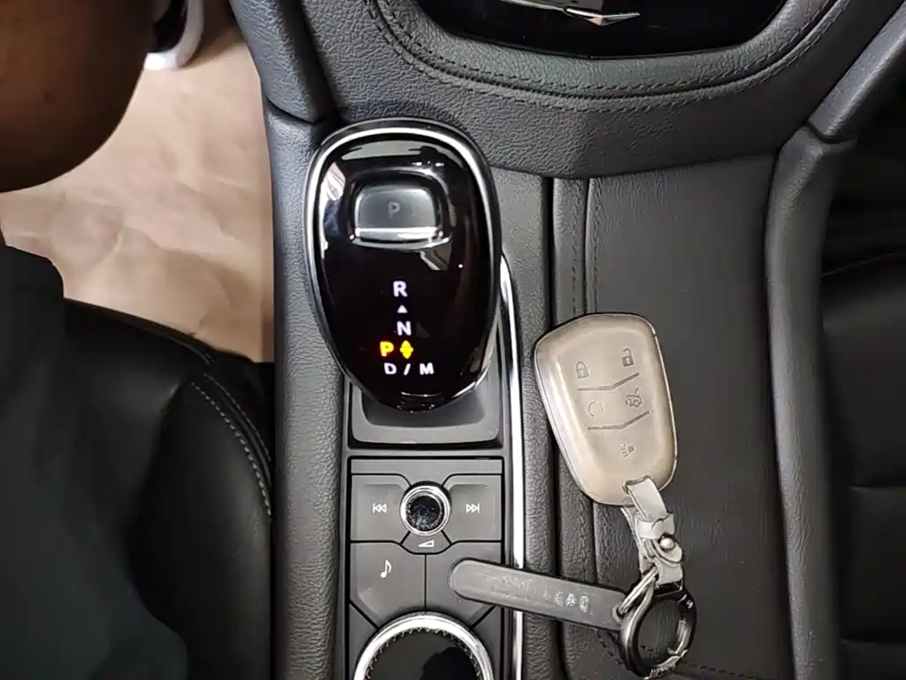 Cadillac XT6 — миниатюра 14