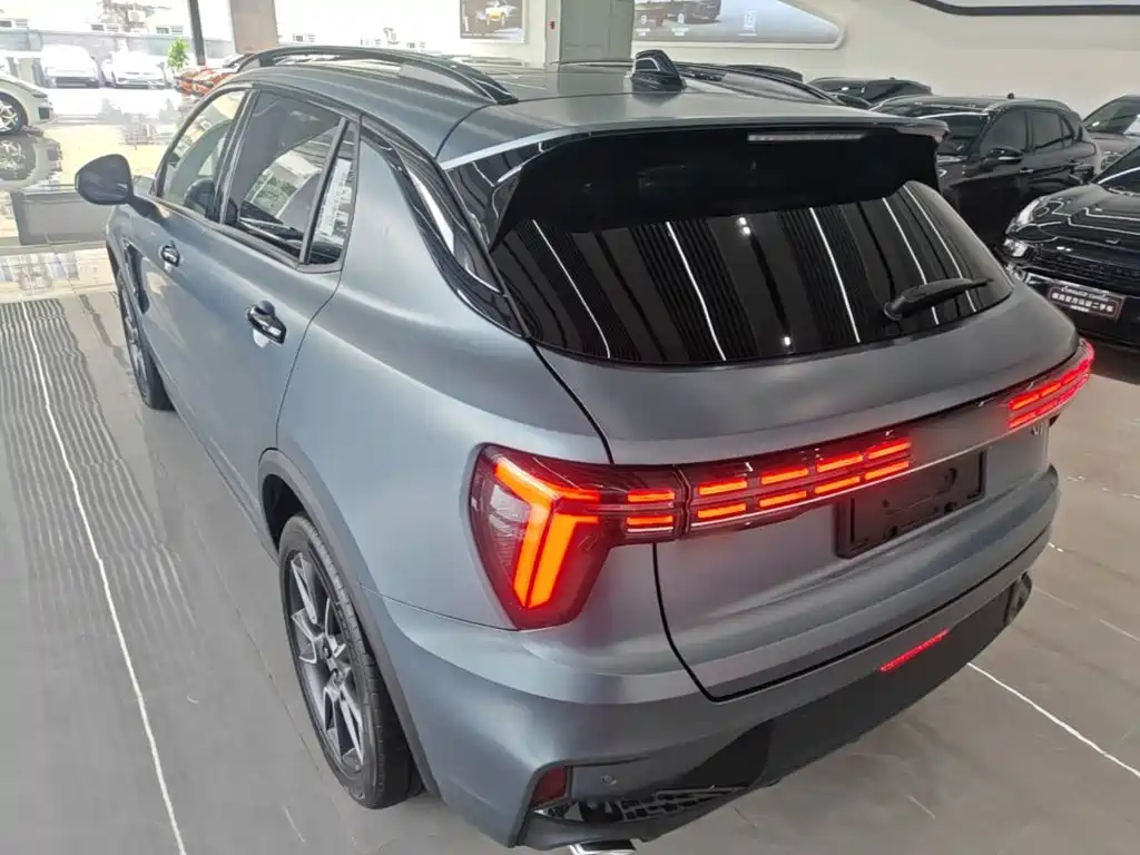 Lynk & Co 01 — миниатюра 5