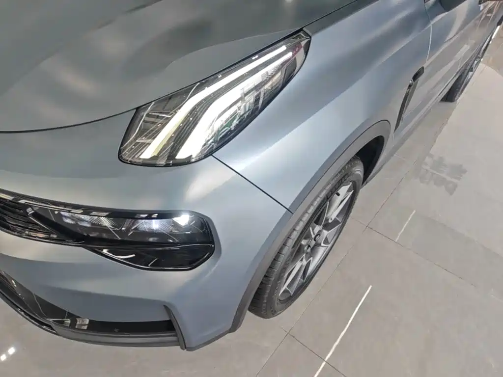 Lynk & Co 01 — миниатюра 24