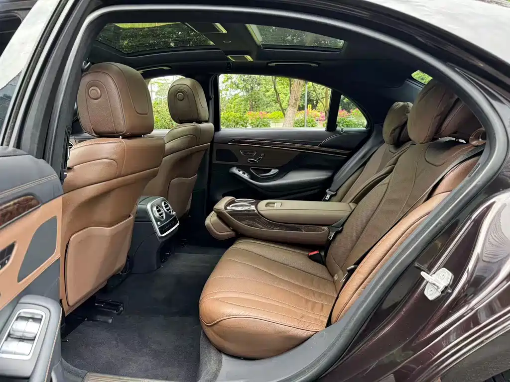 Mercedes-Benz S-Class — миниатюра 9