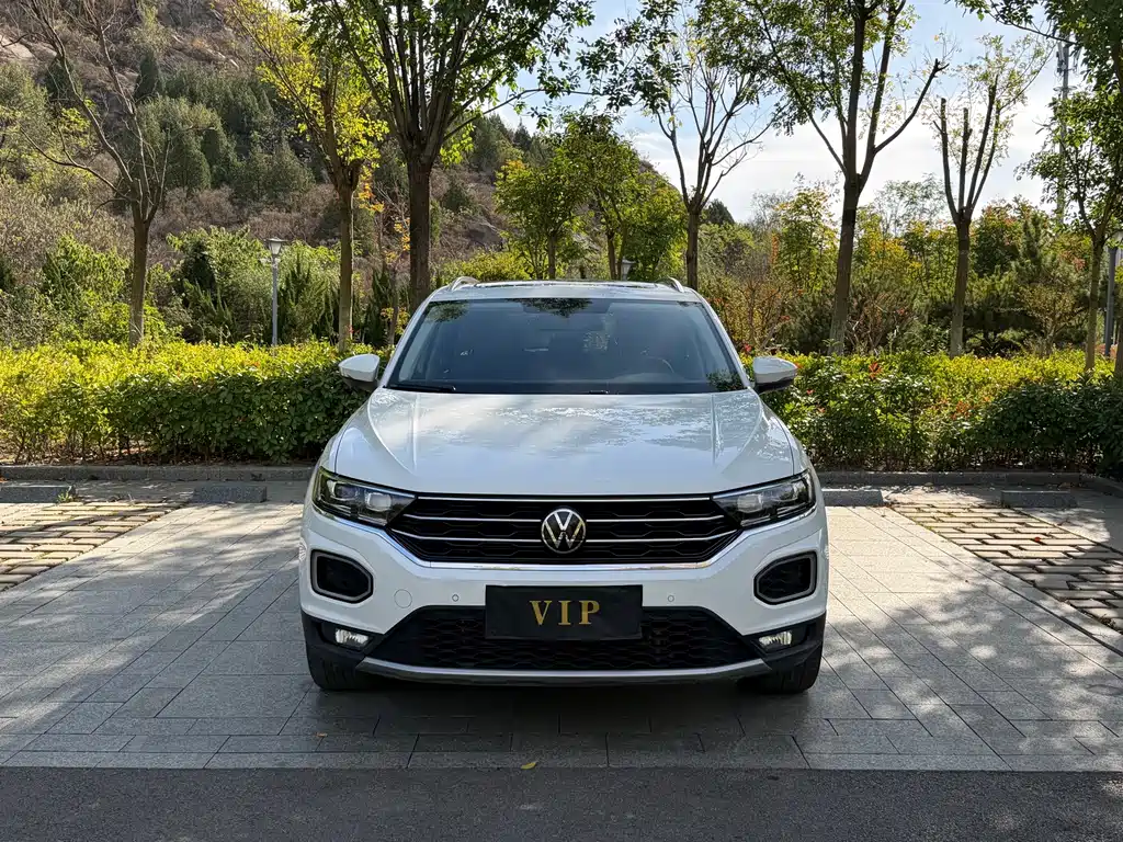 Volkswagen T-Roc — миниатюра 2