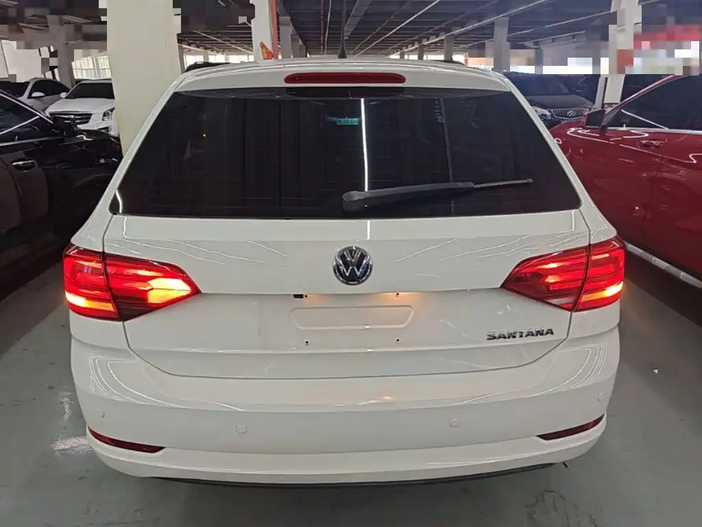 Volkswagen Santana — миниатюра 6