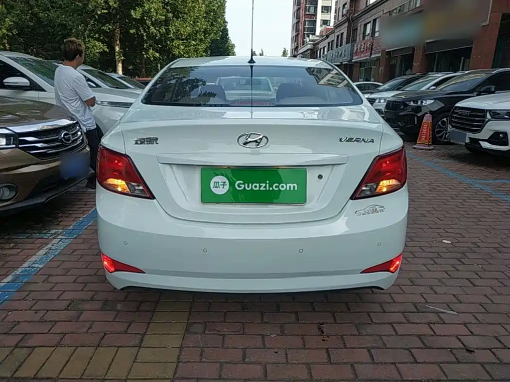 Hyundai Verna — миниатюра 6