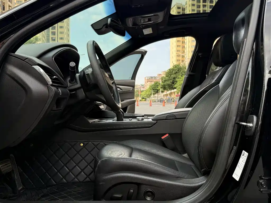 Cadillac CT5 — миниатюра 13