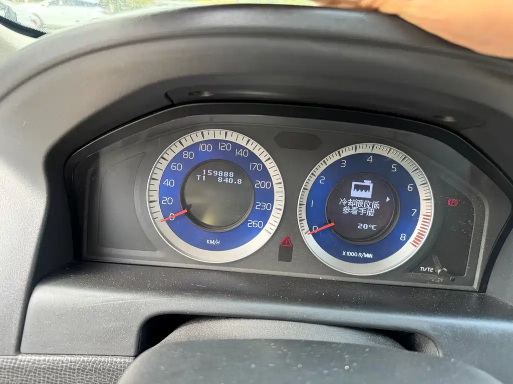 Volvo XC60 (Import) — миниатюра 7