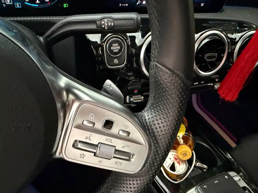 Mercedes-Benz A-Class — миниатюра 10
