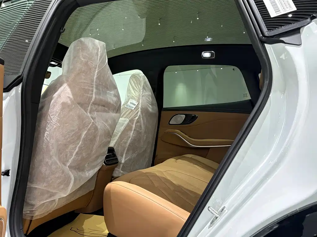 RISING AUTO FEIFAN R7