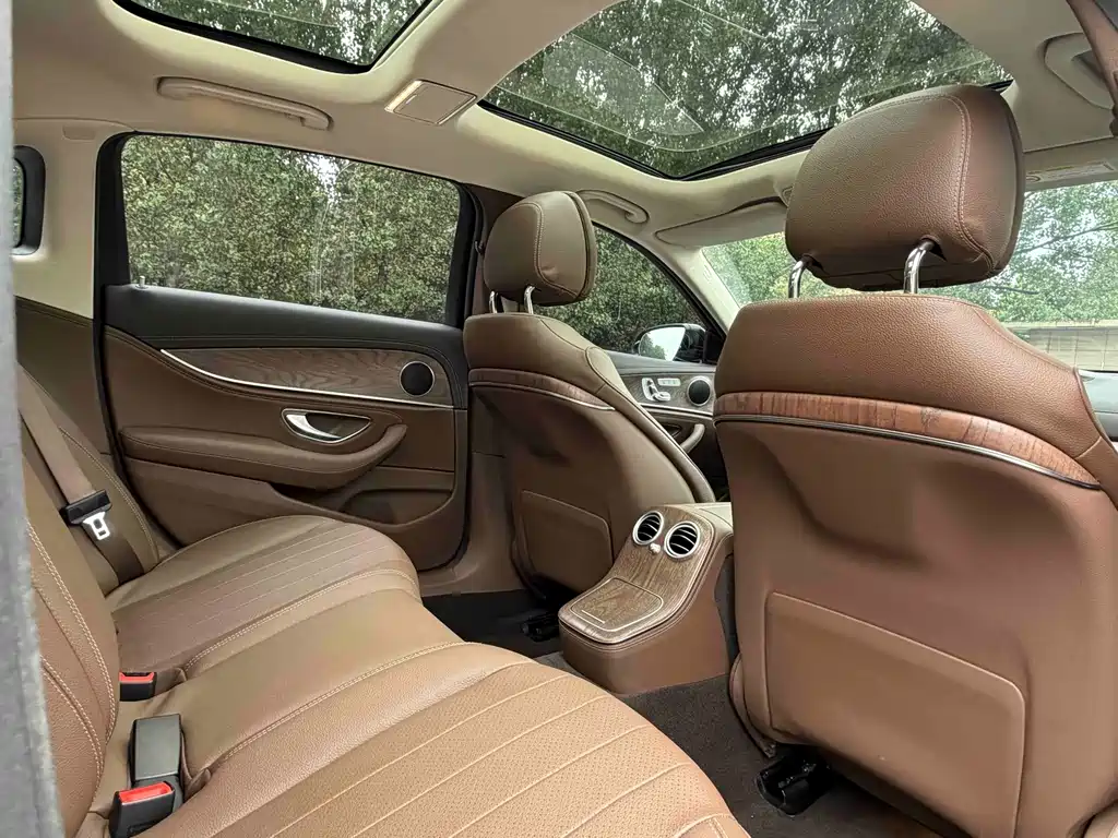 Mercedes-Benz E-Class New Energy — миниатюра 11