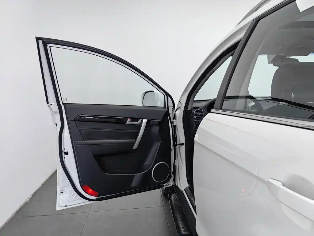 Chevrolet Captiva — миниатюра 8