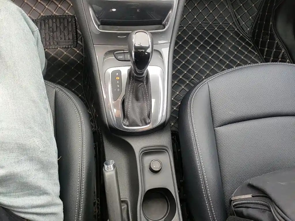 Buick Verano — миниатюра 14