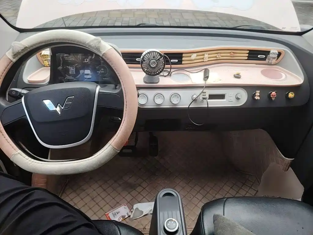 Wuling MINIEV — миниатюра 10