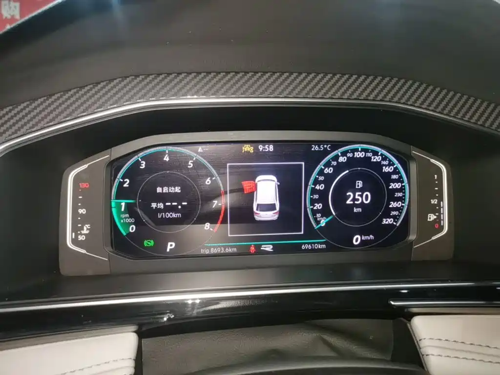 Volkswagen Tiguan L — миниатюра 12