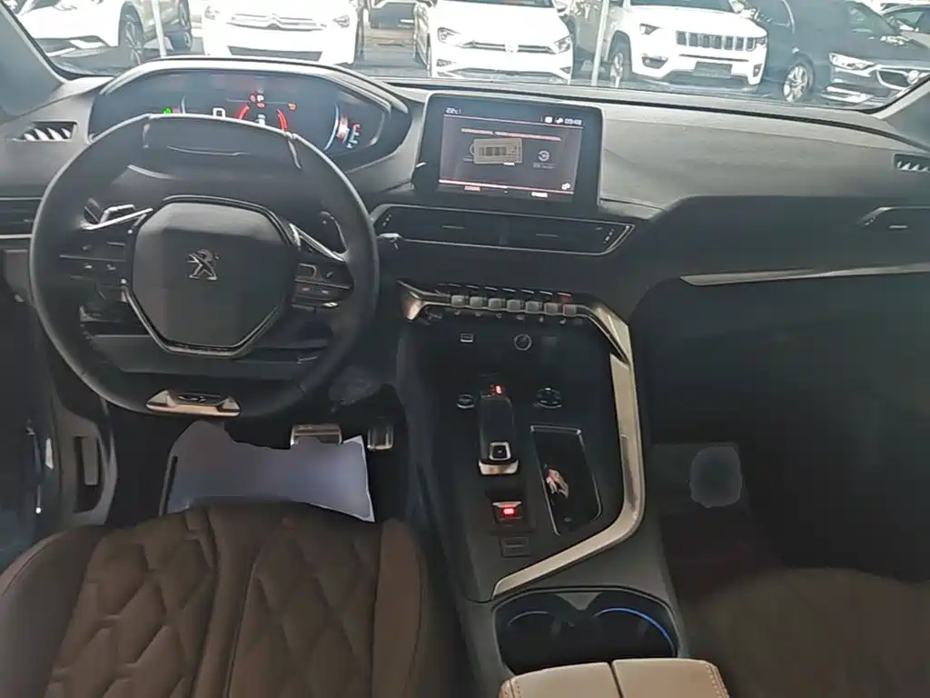 Peugeot 5008 — миниатюра 10