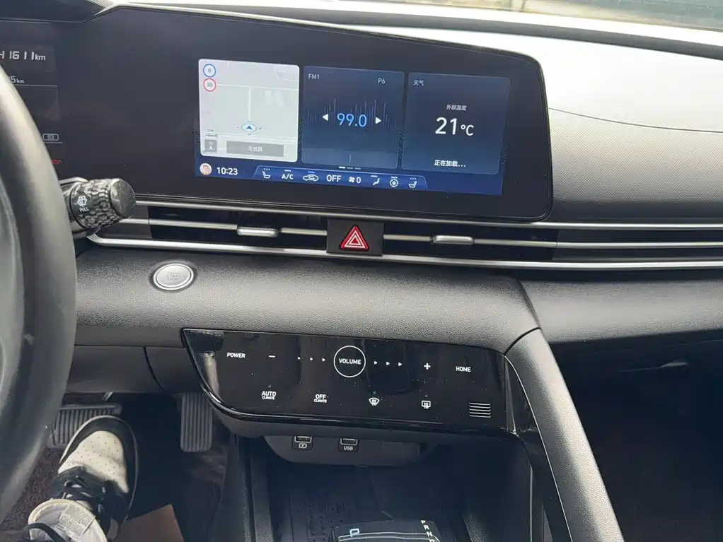 Hyundai Elantra — миниатюра 7