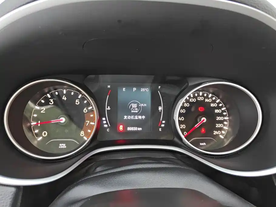 Jeep Compass — миниатюра 14