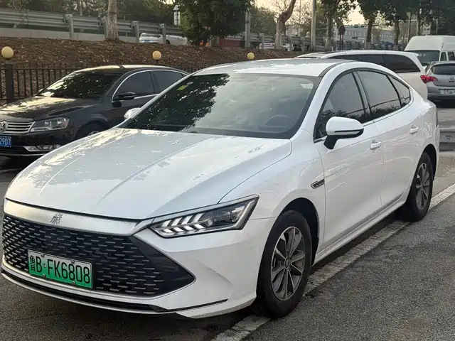 2025 BYD Qin