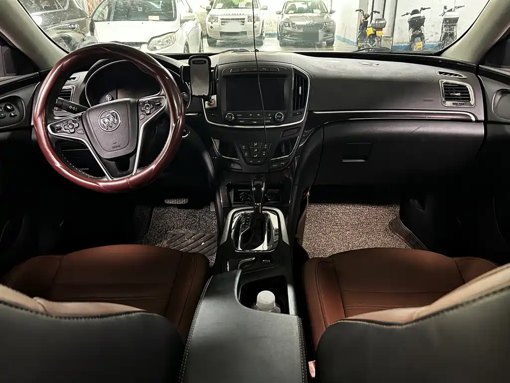 Buick Regal — миниатюра 13