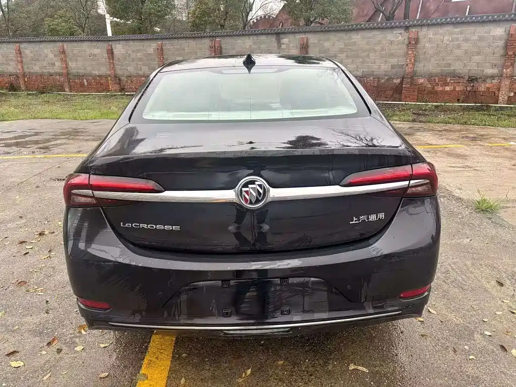 Buick LaCrosse — миниатюра 5