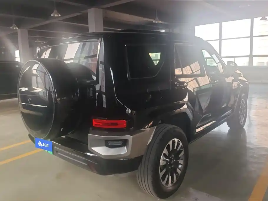 TANK TANK 700 NEW ENERGY