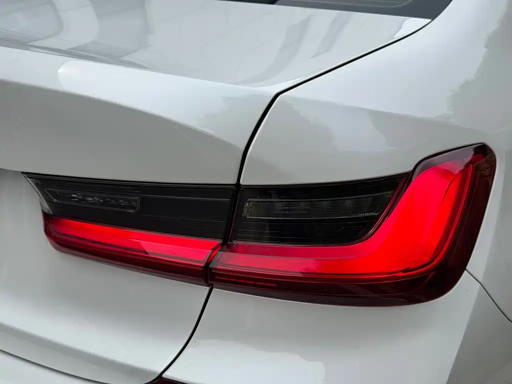 BMW 3 Series — миниатюра 24