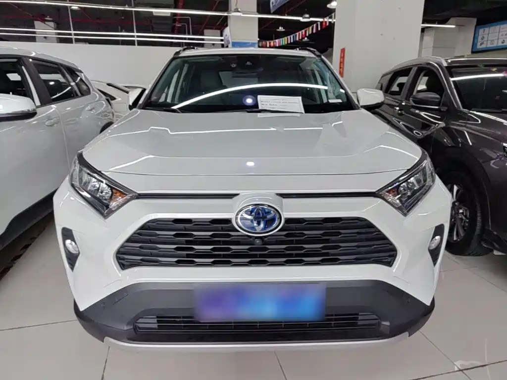 Toyota RAV4 — миниатюра 3