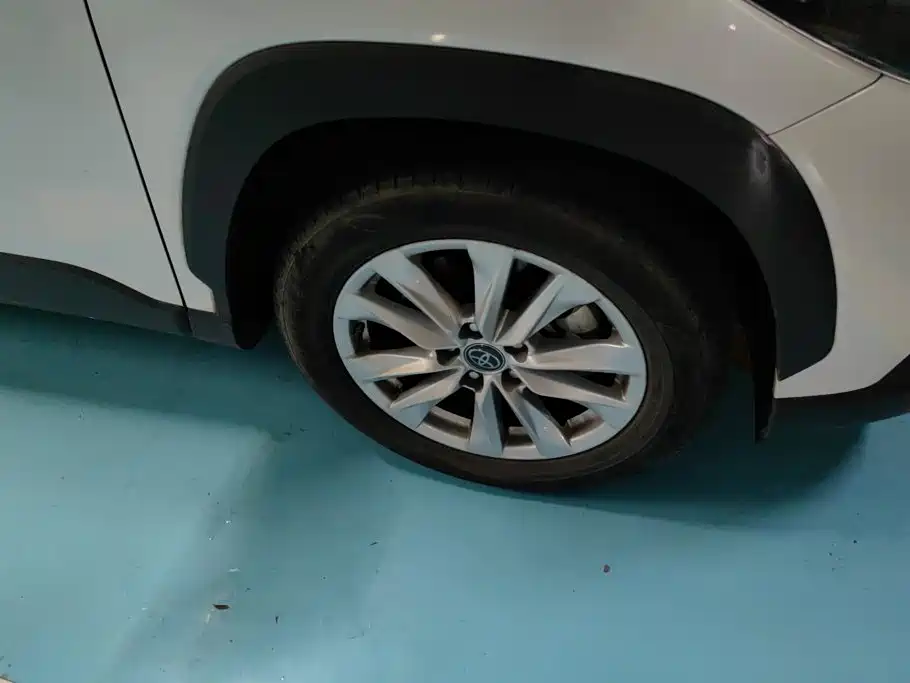 Toyota Corolla Cross — миниатюра 6