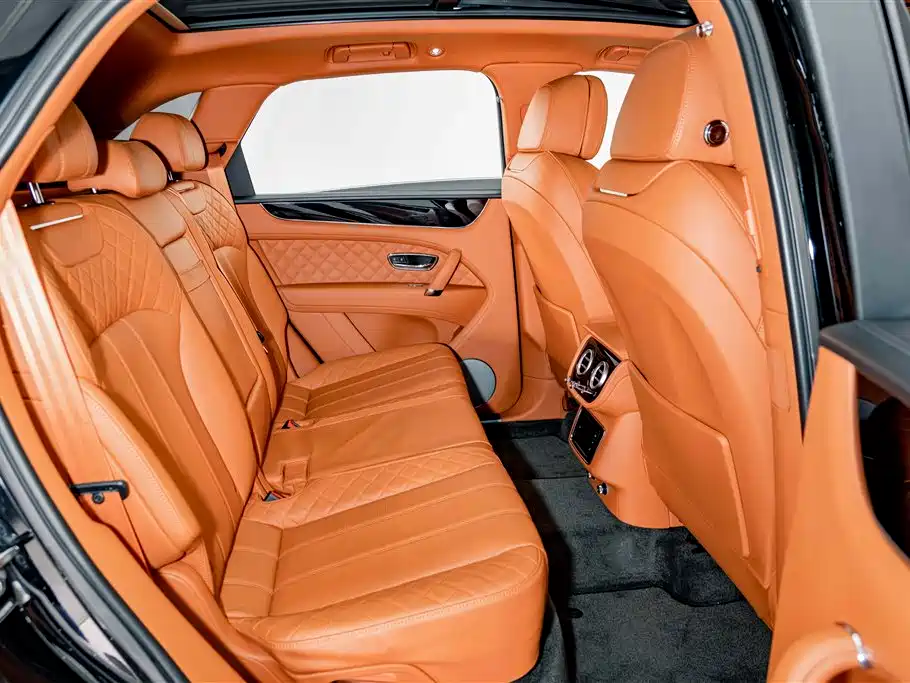 Bentley Bentayga — миниатюра 23