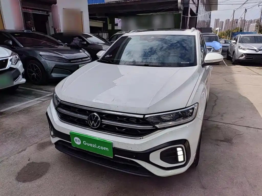 Volkswagen T-Roc — миниатюра 2