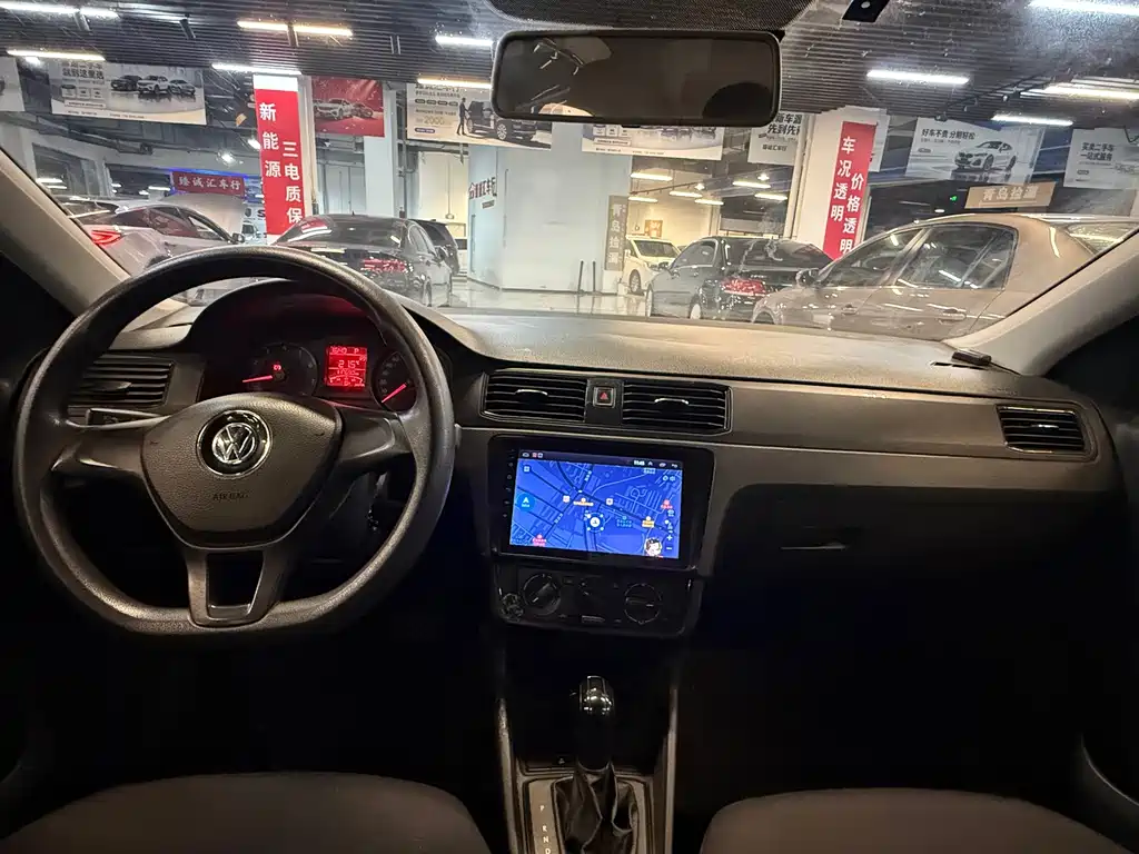 Volkswagen Santana — миниатюра 7