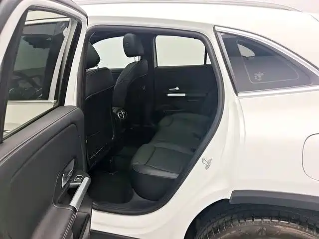 Mercedes-Benz GLA — миниатюра 13