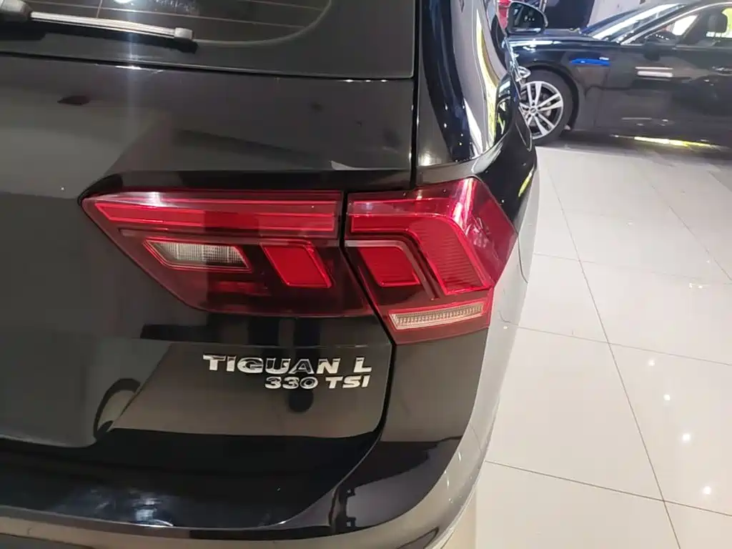 Volkswagen Tiguan L — миниатюра 8