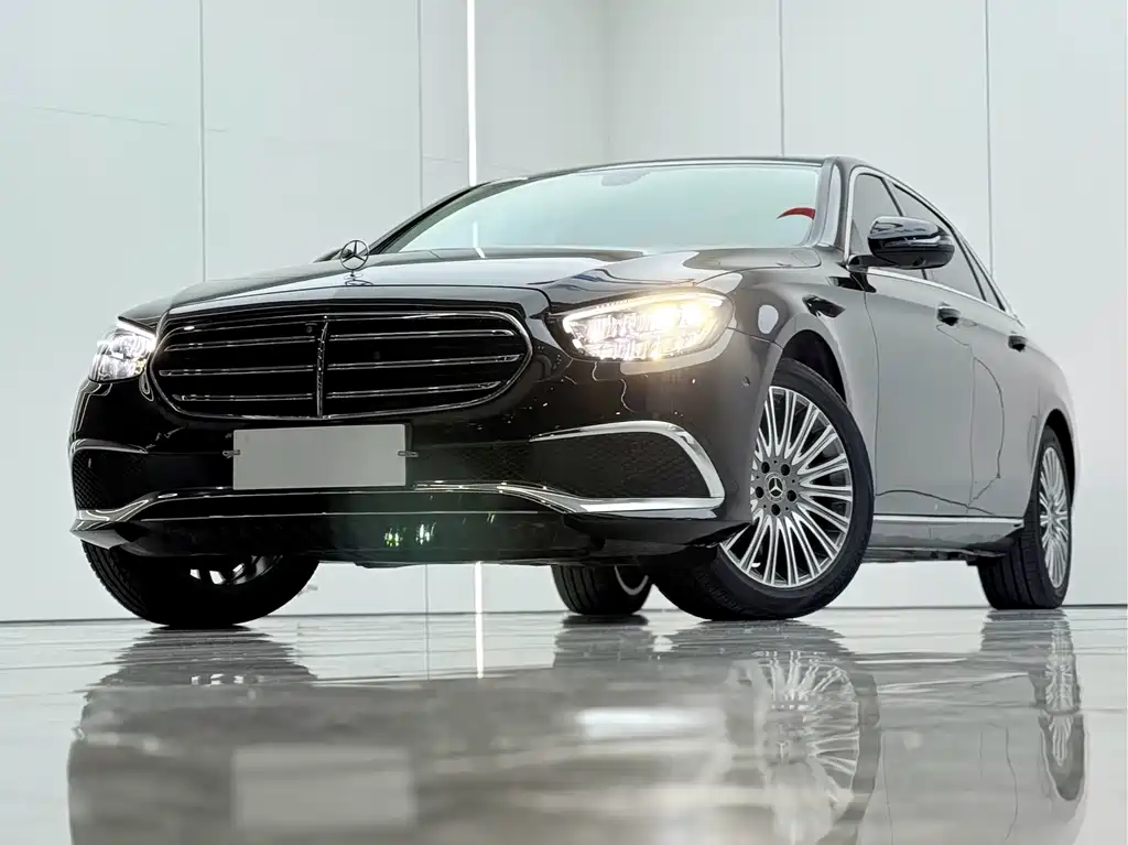 Mercedes-Benz E-Class — миниатюра 2