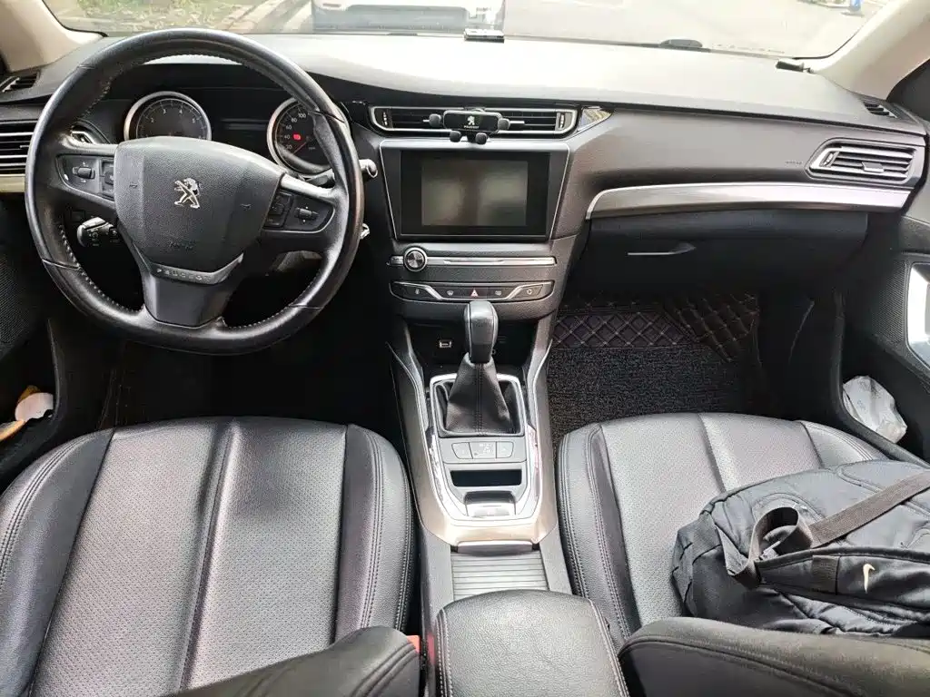 Peugeot 408 — миниатюра 10