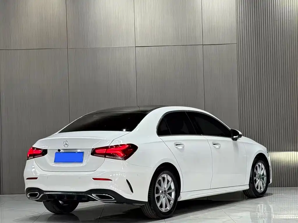 Mercedes-Benz A-Class — миниатюра 6