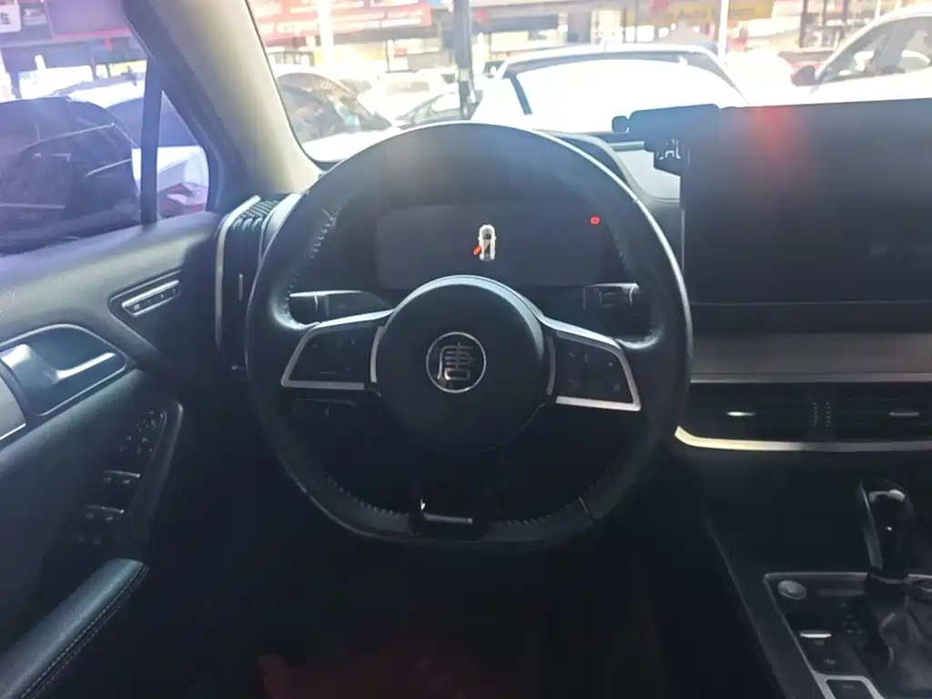 BYD Tang — миниатюра 11