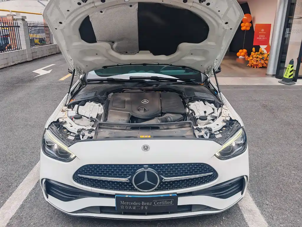 Mercedes-Benz C-Class — миниатюра 13