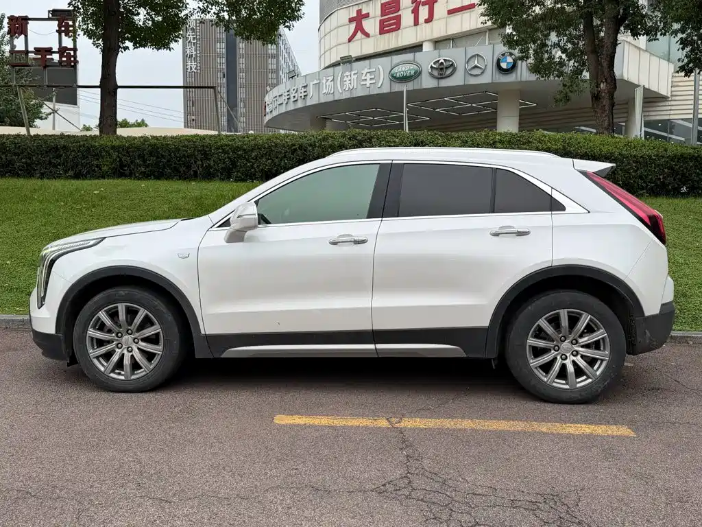 Cadillac XT4 — миниатюра 3