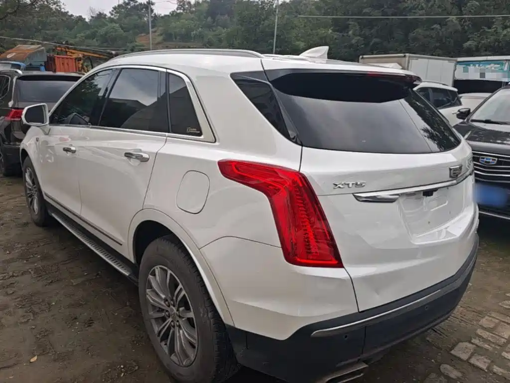 Cadillac XT5 — миниатюра 5
