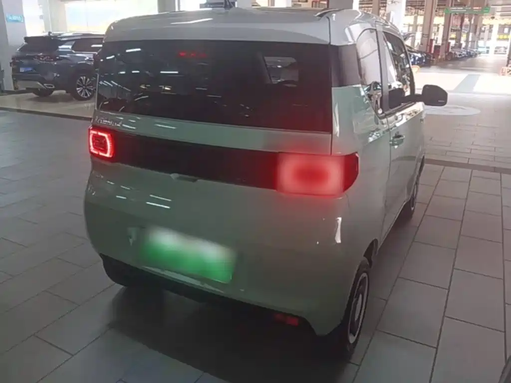 Wuling MINIEV — миниатюра 7