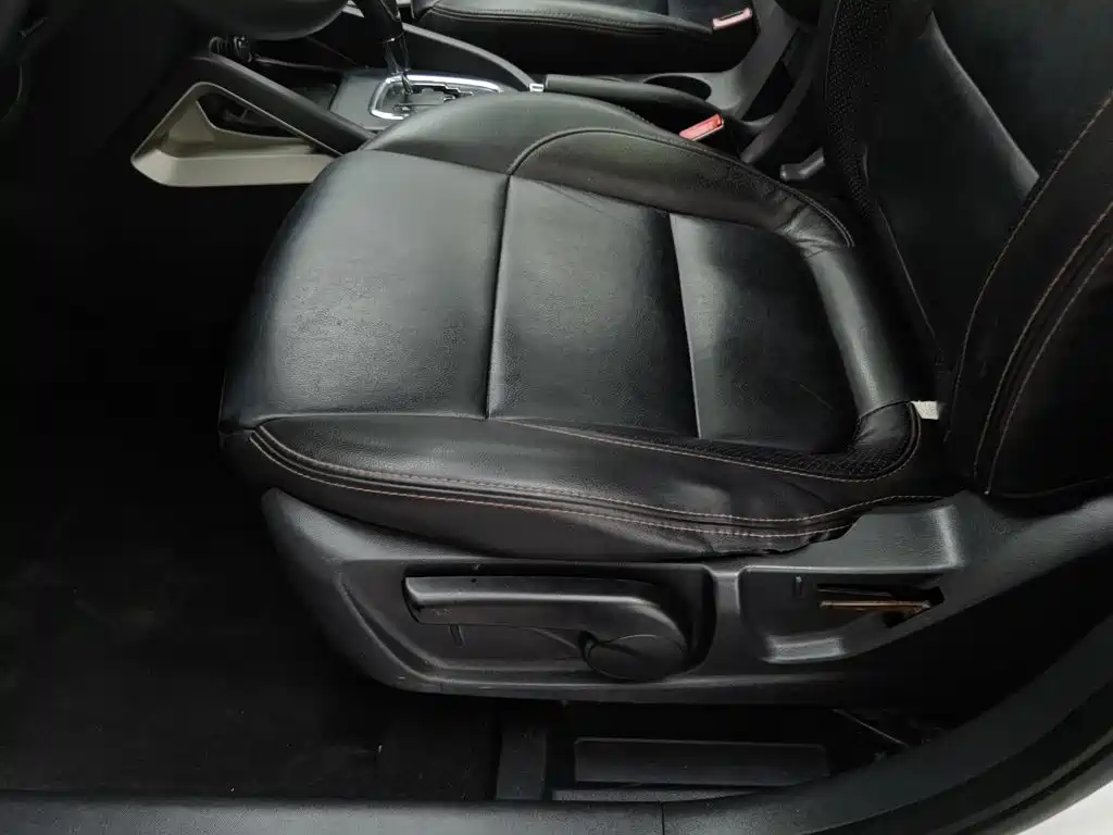 Changan CS35 — миниатюра 20