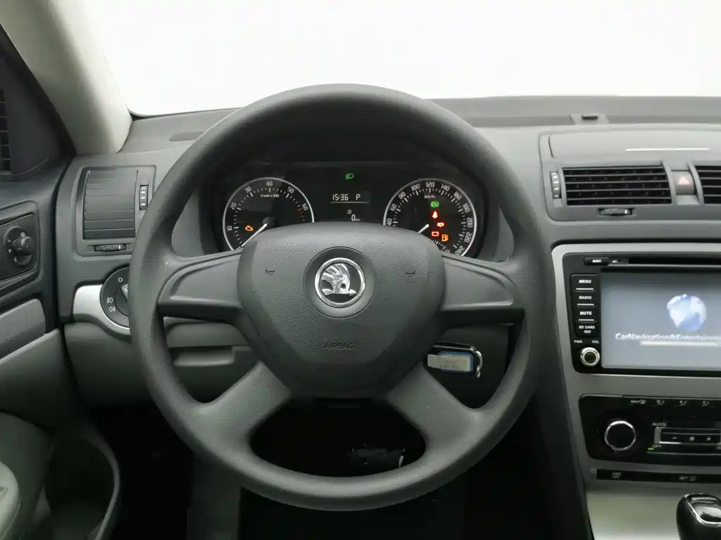Skoda Octavia — миниатюра 11