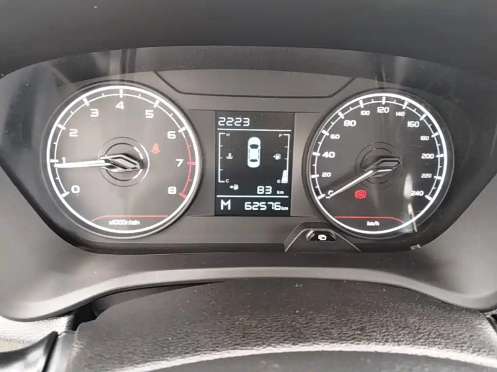 Geely Vision X3 — миниатюра 12