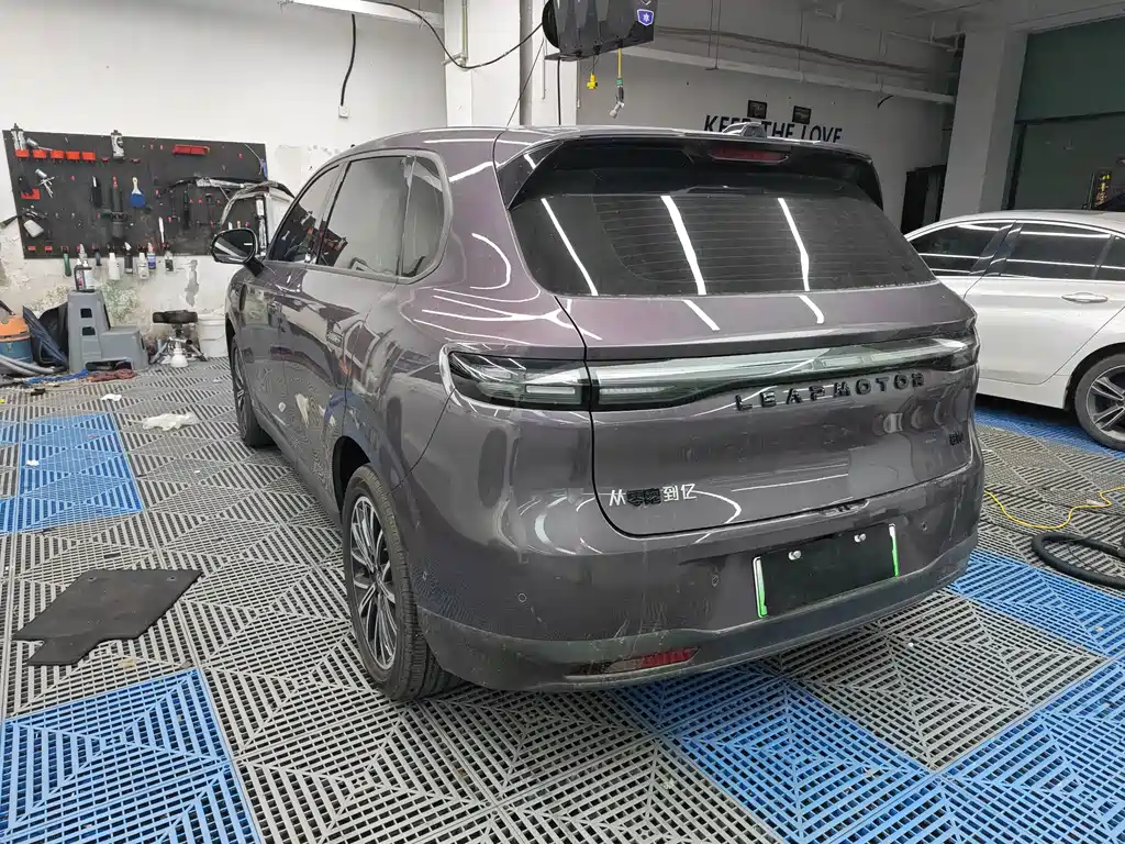 Leapmotor Leapmotor B10 — миниатюра 7