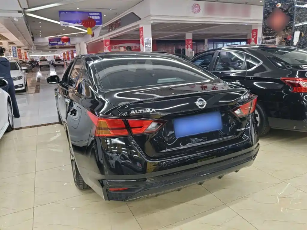 Nissan Teana — миниатюра 5