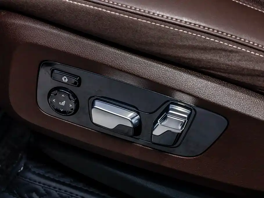 BMW X5 — миниатюра 13