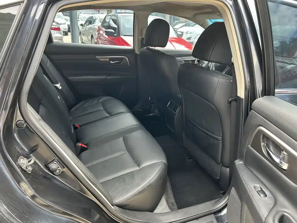 Nissan Teana — миниатюра 5